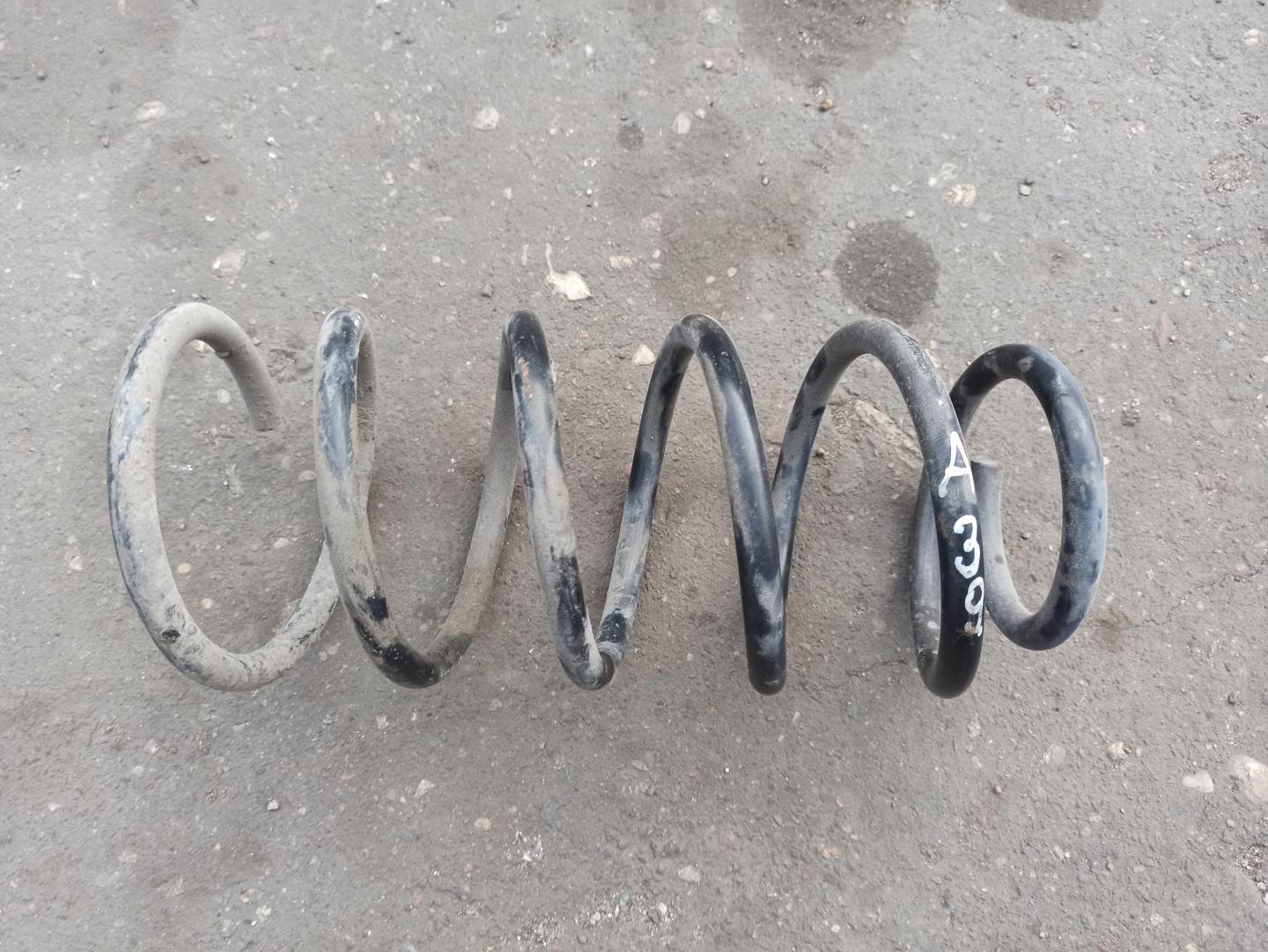 Пружина передняя