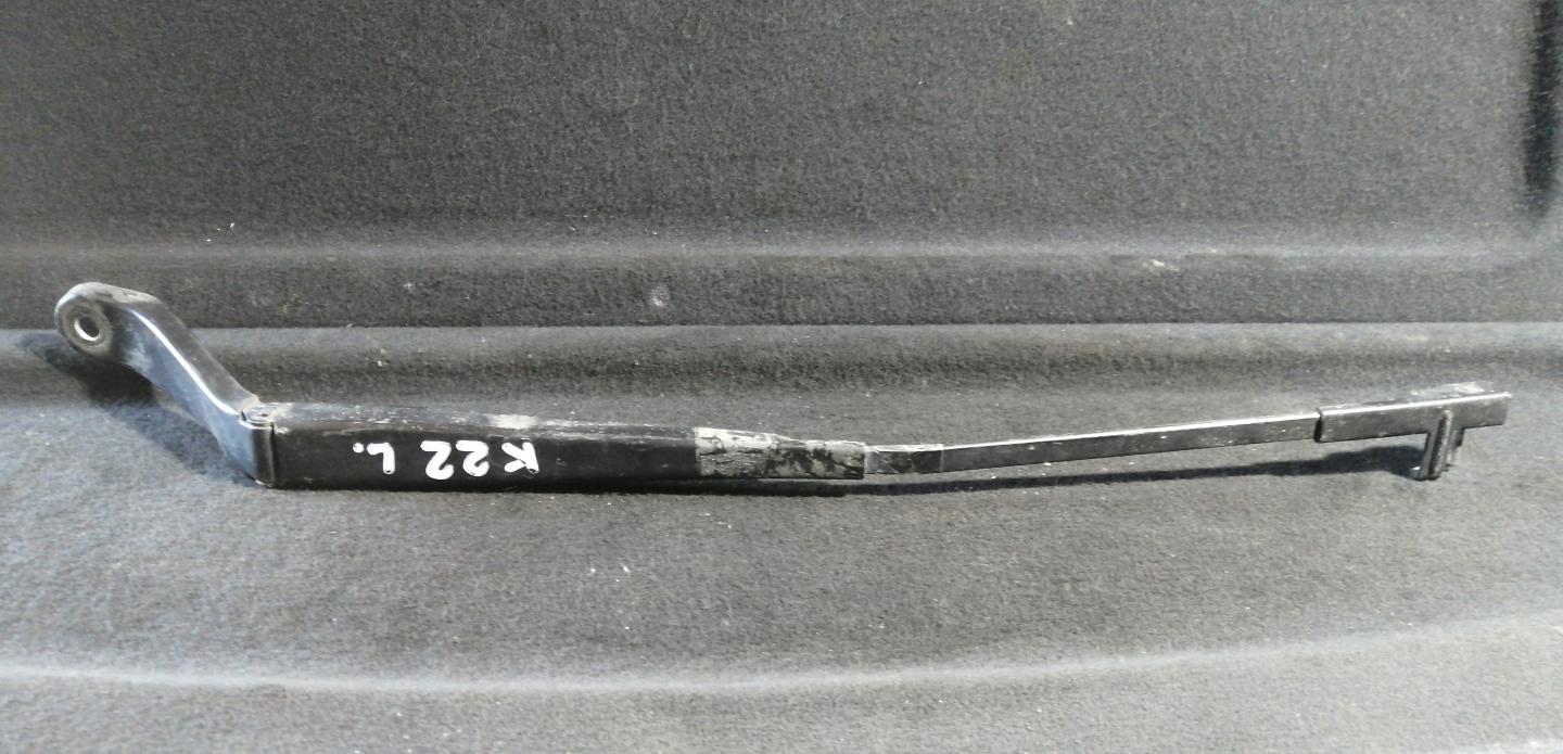 Щеткодержатель (поводок стеклоочистителя, дворник)