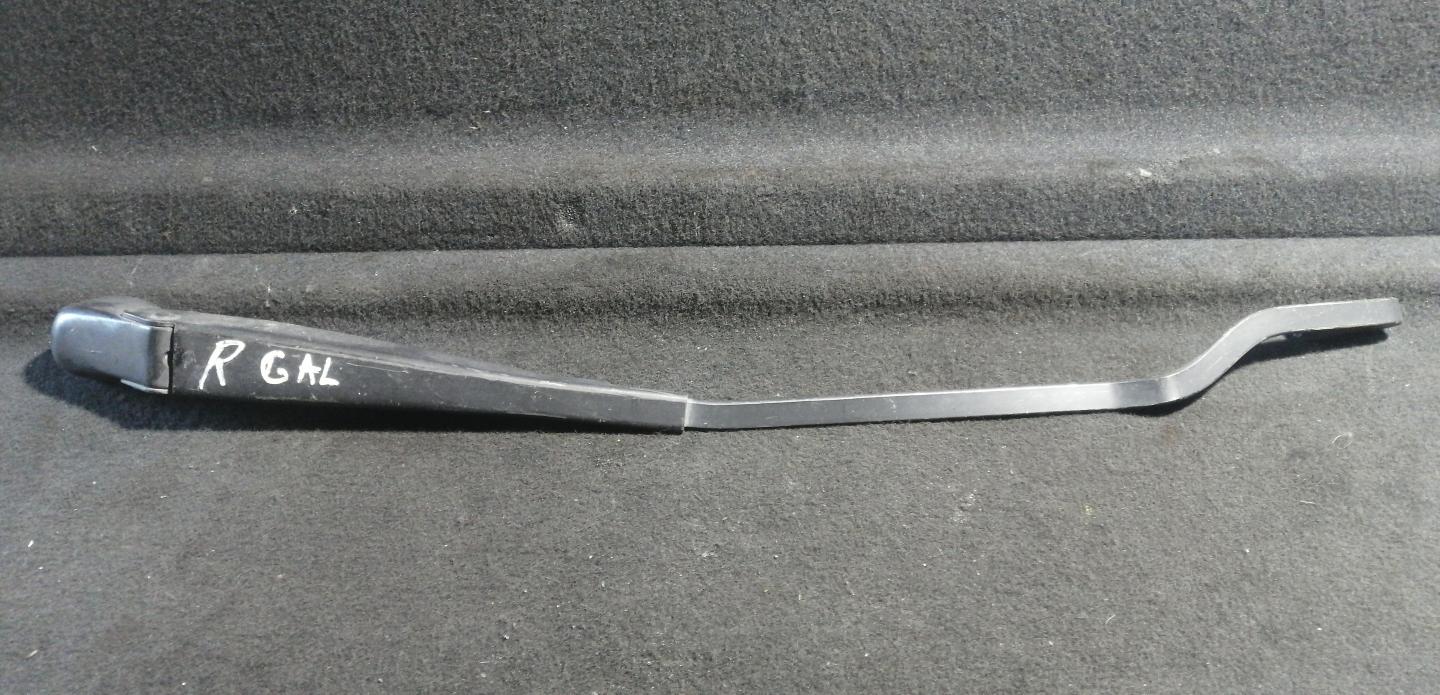 Щеткодержатель (поводок стеклоочистителя, дворник)
