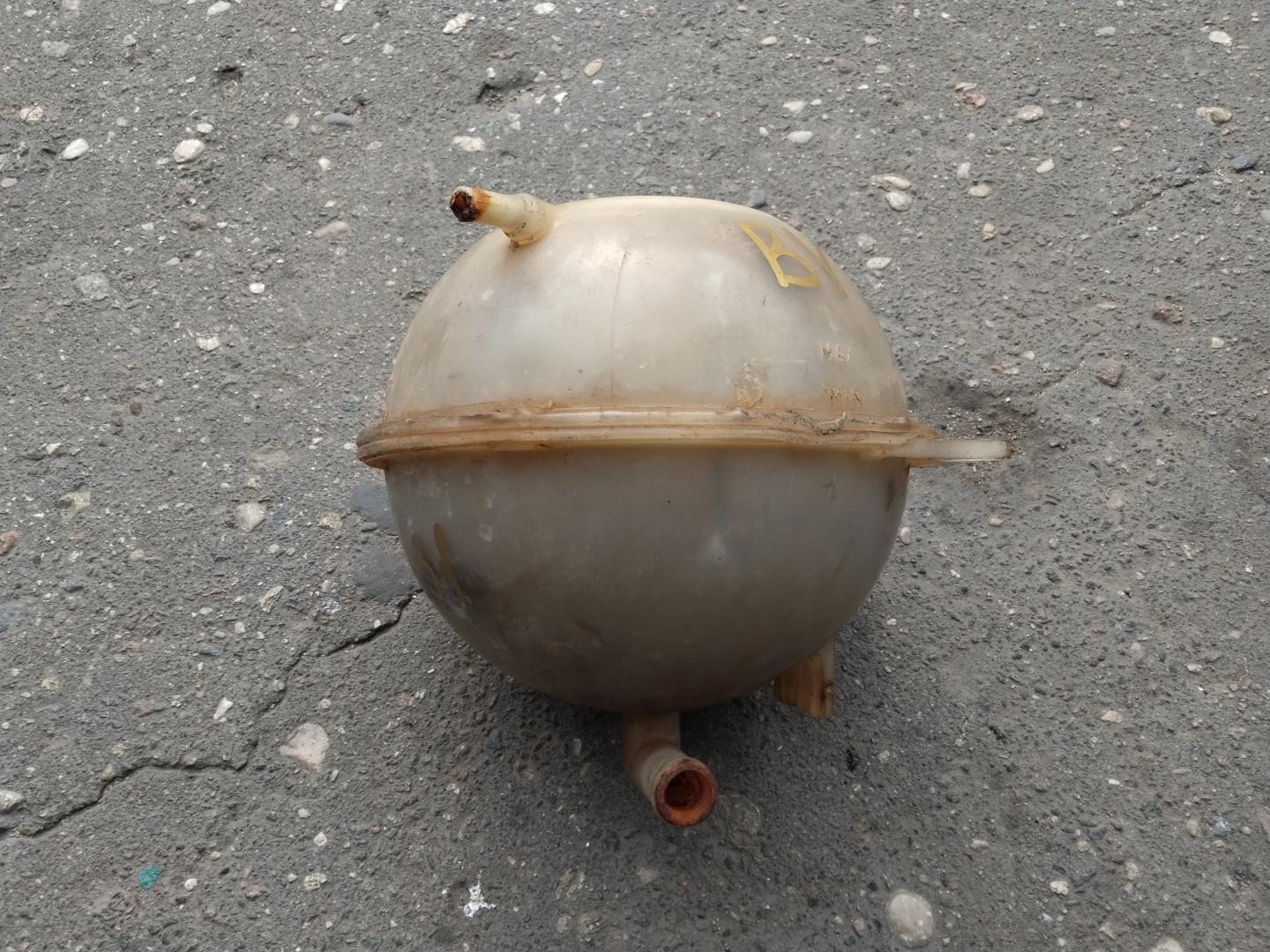 Бачок расширительный