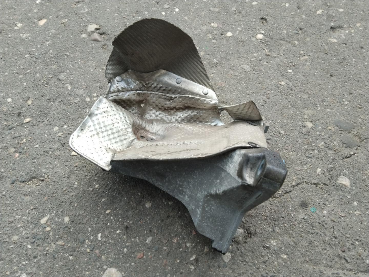 Кронштейн двигателя