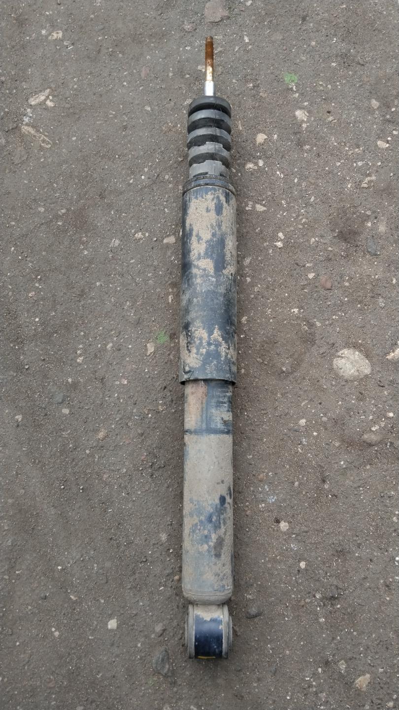 Амортизатор задний