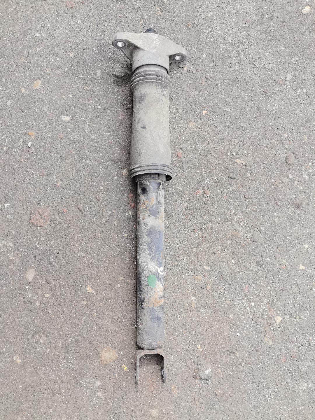 Амортизатор задний