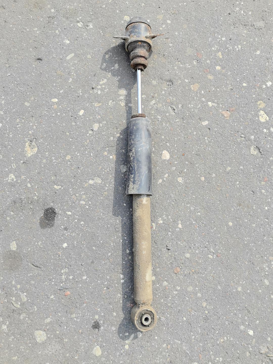 Амортизатор задний