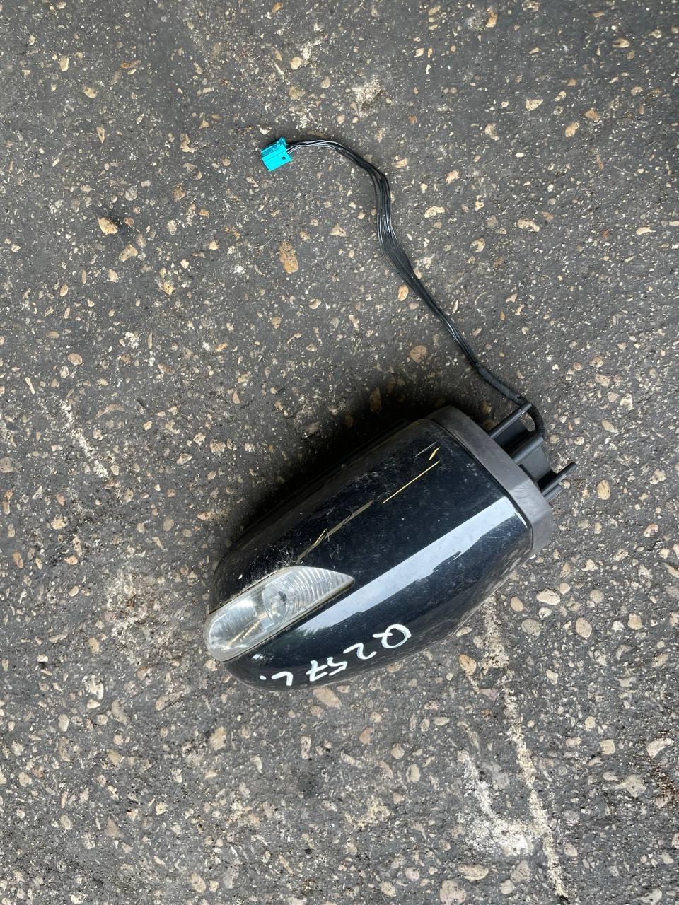 Зеркало наружное левое