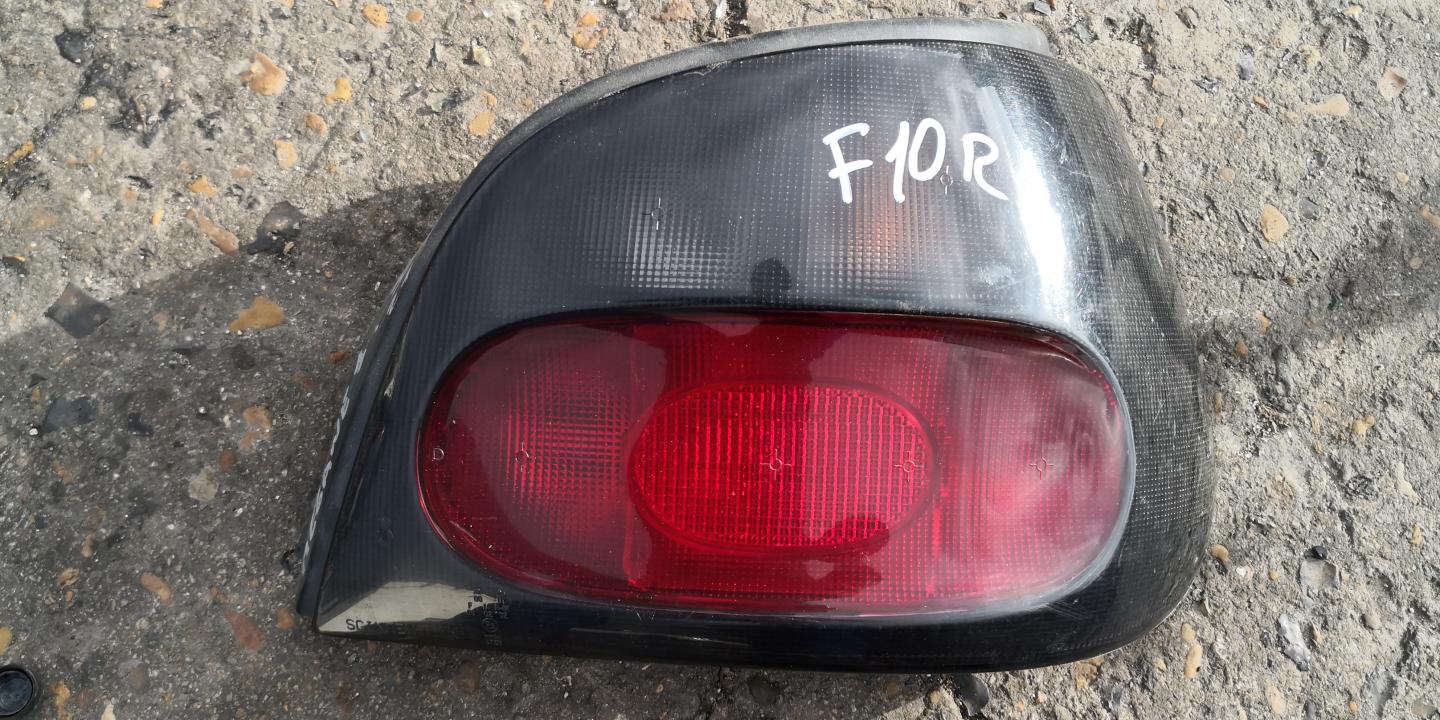 Фонарь задний правый