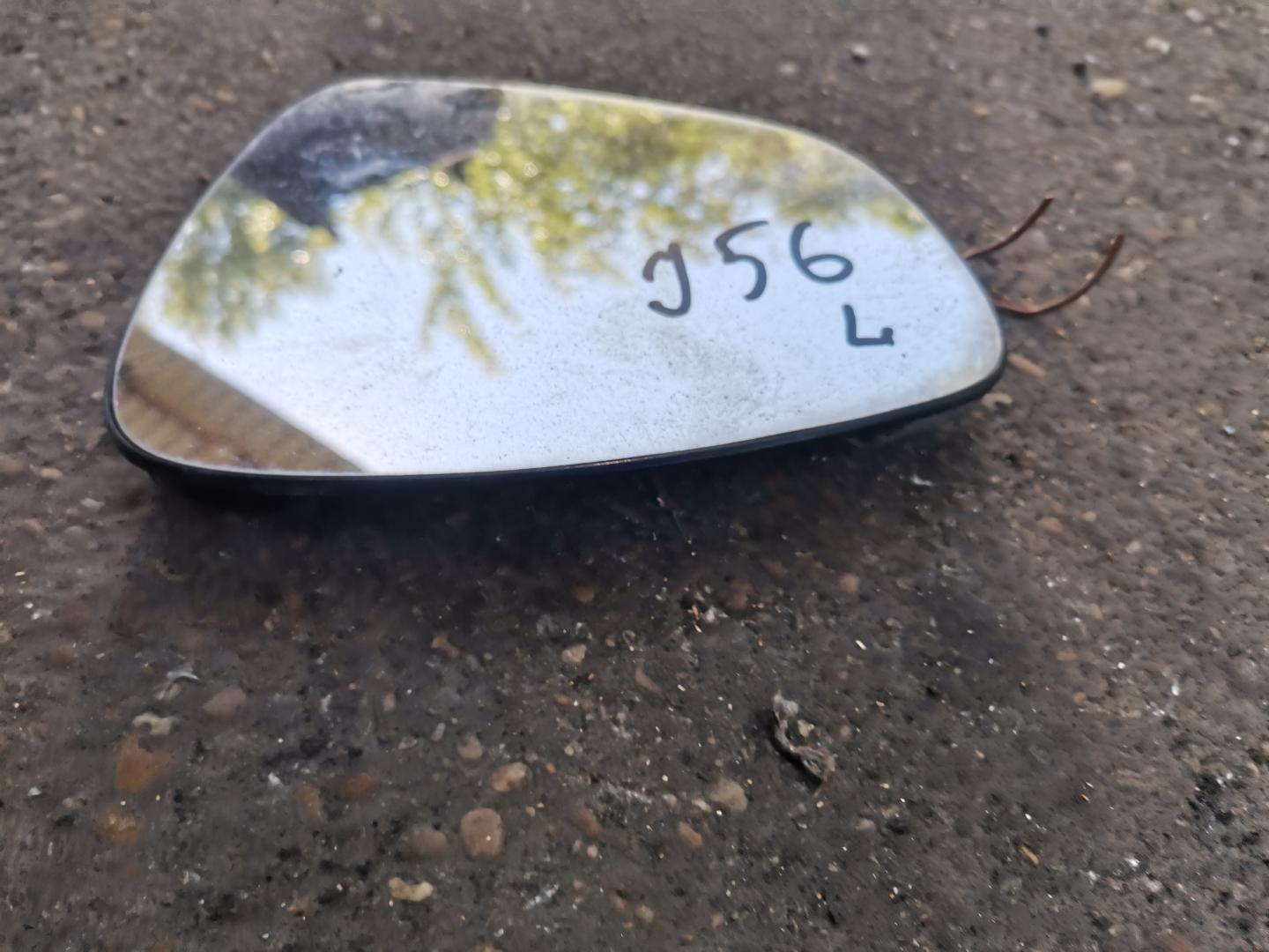 Стекло зеркала наружного левого