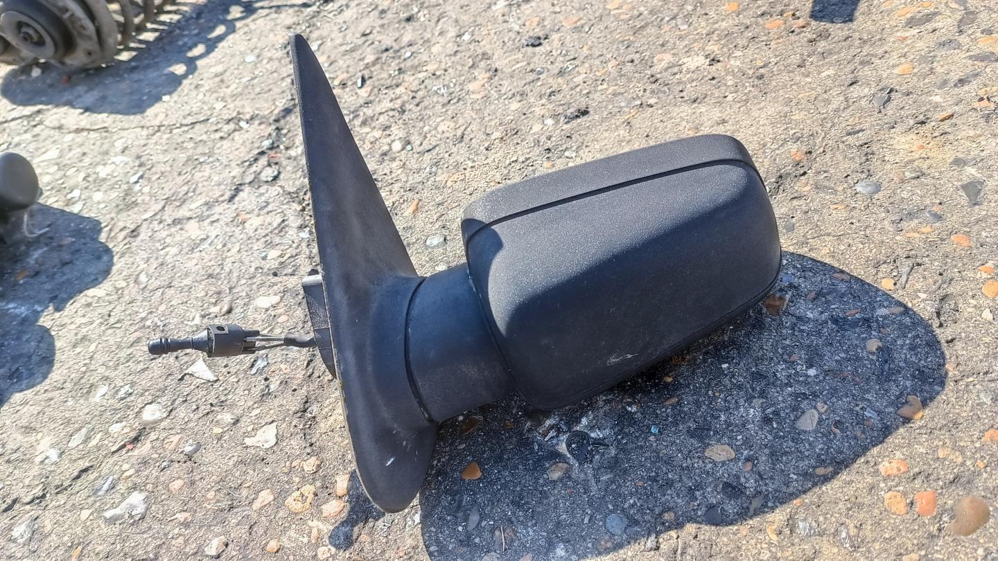 Зеркало наружное левое