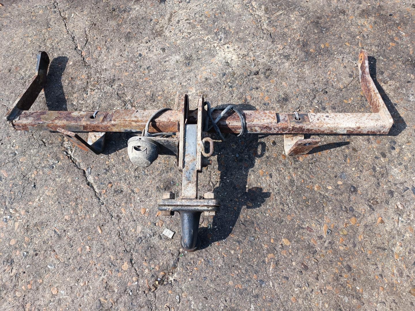 Прицепное устройство (фаркоп)