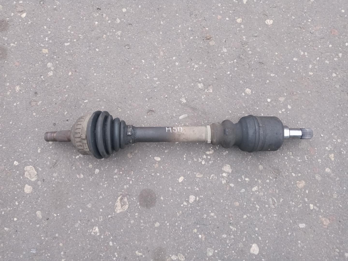 Полуось передняя левая (приводной вал, ШРУС)