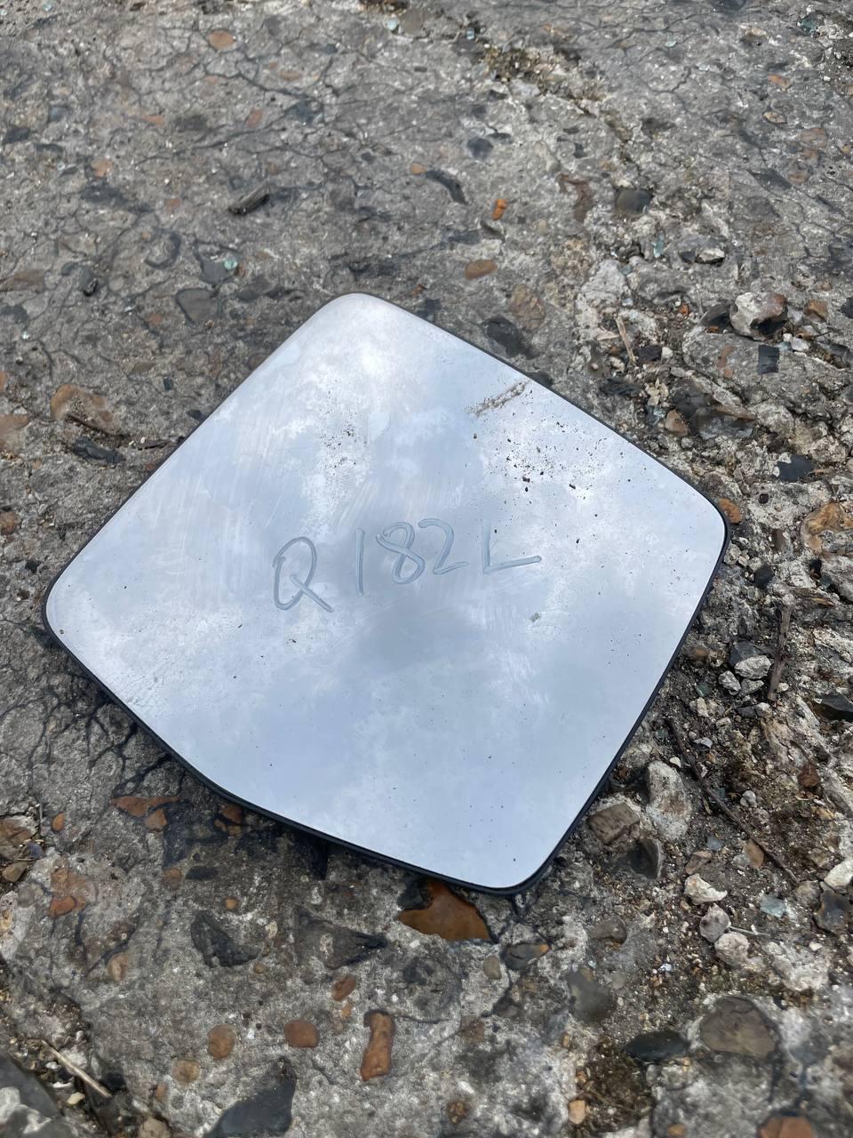 Стекло зеркала наружного левого